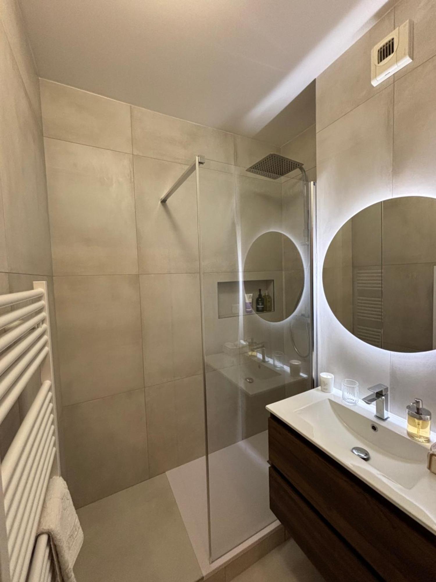 Apartamento Le Boudoir - 2 Pieces Et Parking Le Plessis-Robinson Exterior foto