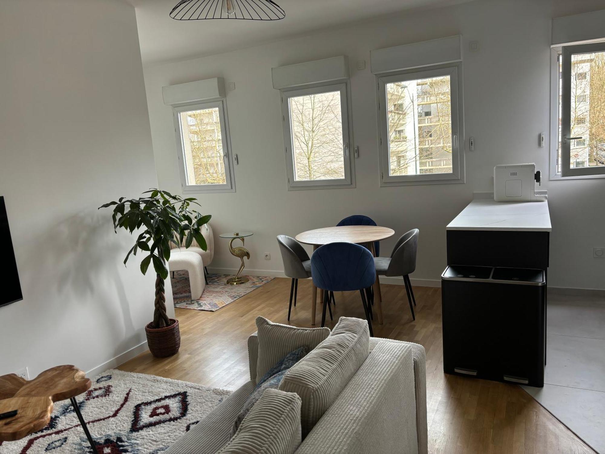 Apartamento Le Boudoir - 2 Pieces Et Parking Le Plessis-Robinson Exterior foto